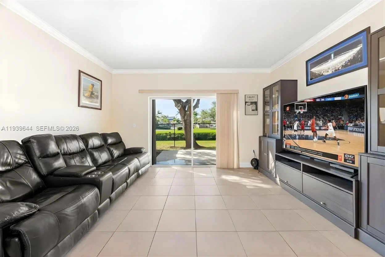 Photo of Listing #A11939644