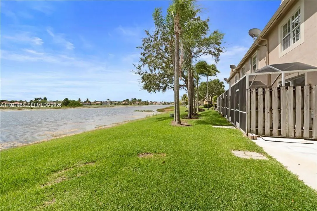 Photo of Listing #A11941185