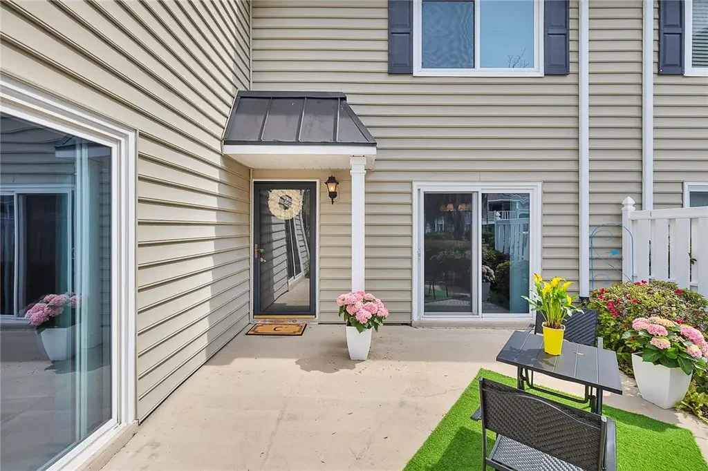 850 Mallery Street 2o, St Simons Island