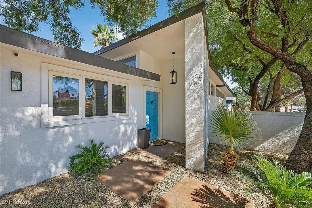 Photo of Listing #2745926