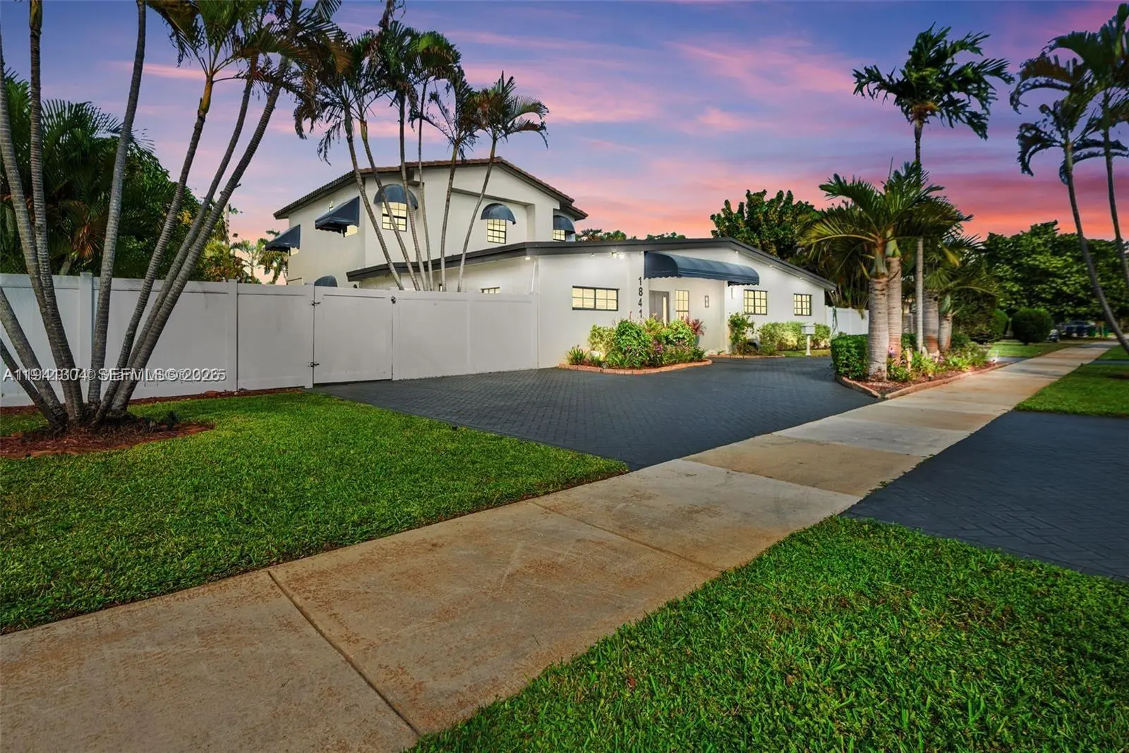 Photo of Listing #A11941304