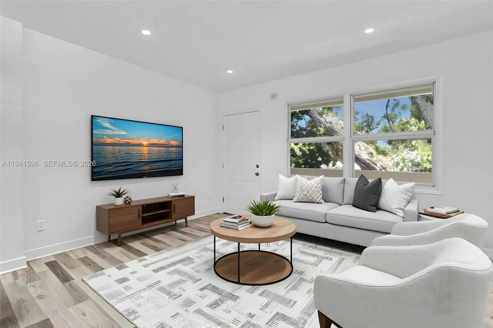 Photo of Listing #A11941596