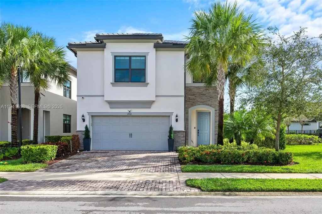 4510 W Pinehurst Trl W, Oakland Park