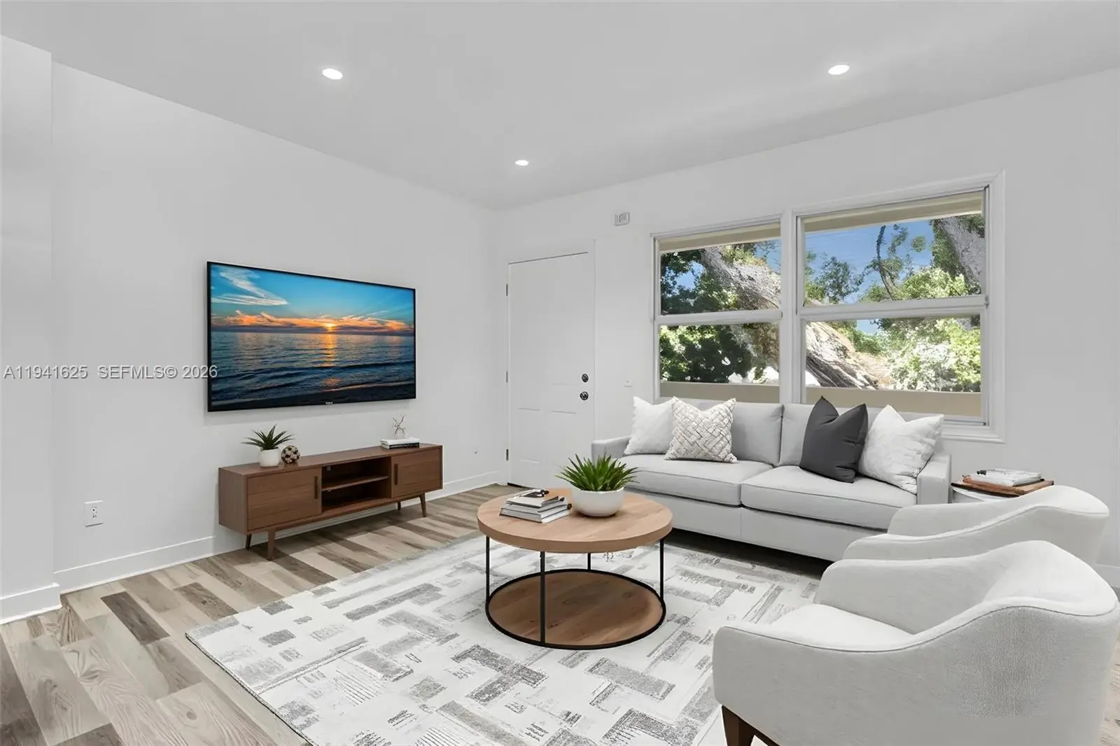 Photo of Listing #A11941625