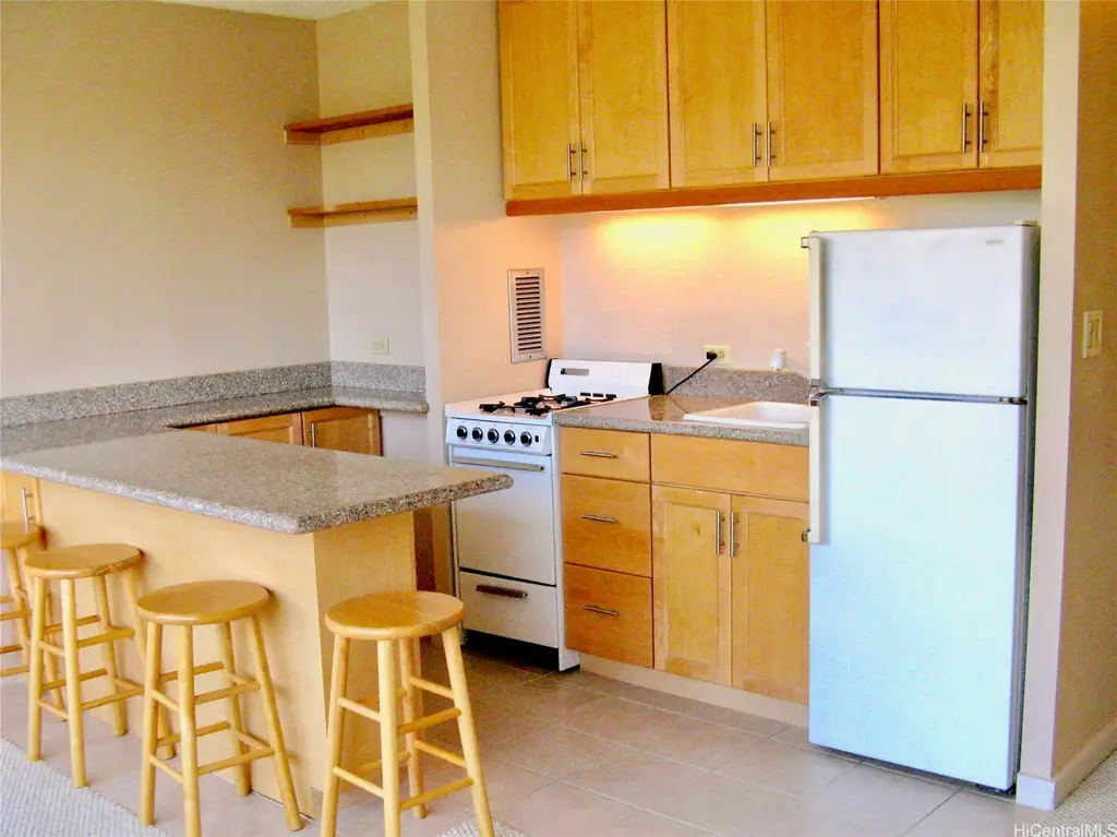 1550 Wilder Avenue # A204, Honolulu