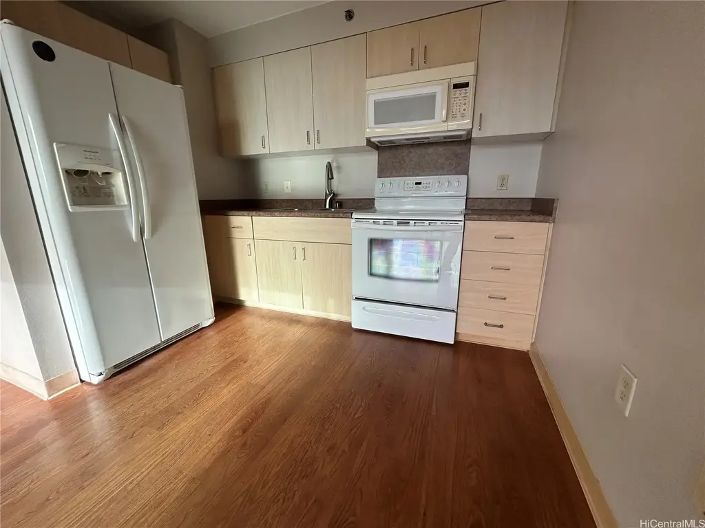 94-979 Kauolu Place # 413, Waipahu