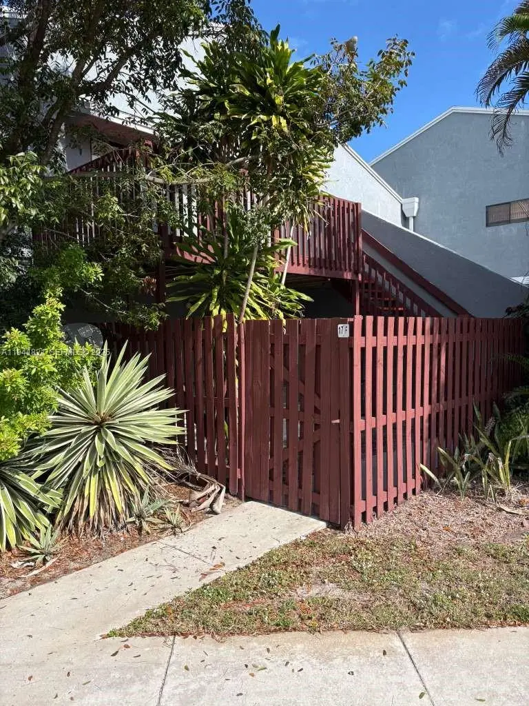 Photo of Listing #A11941821