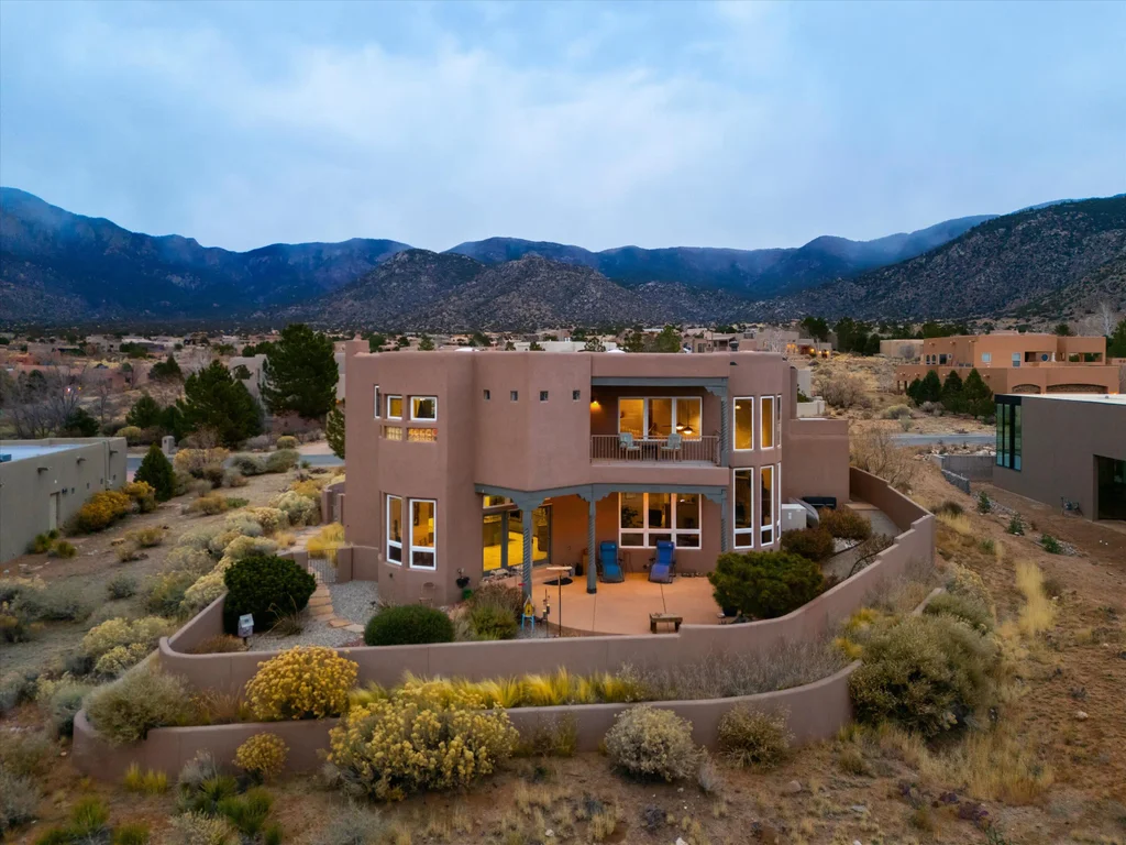 6109 Copper Rose Street Ne, Albuquerque