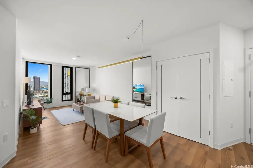 987 Queen Street # 2213, Honolulu
