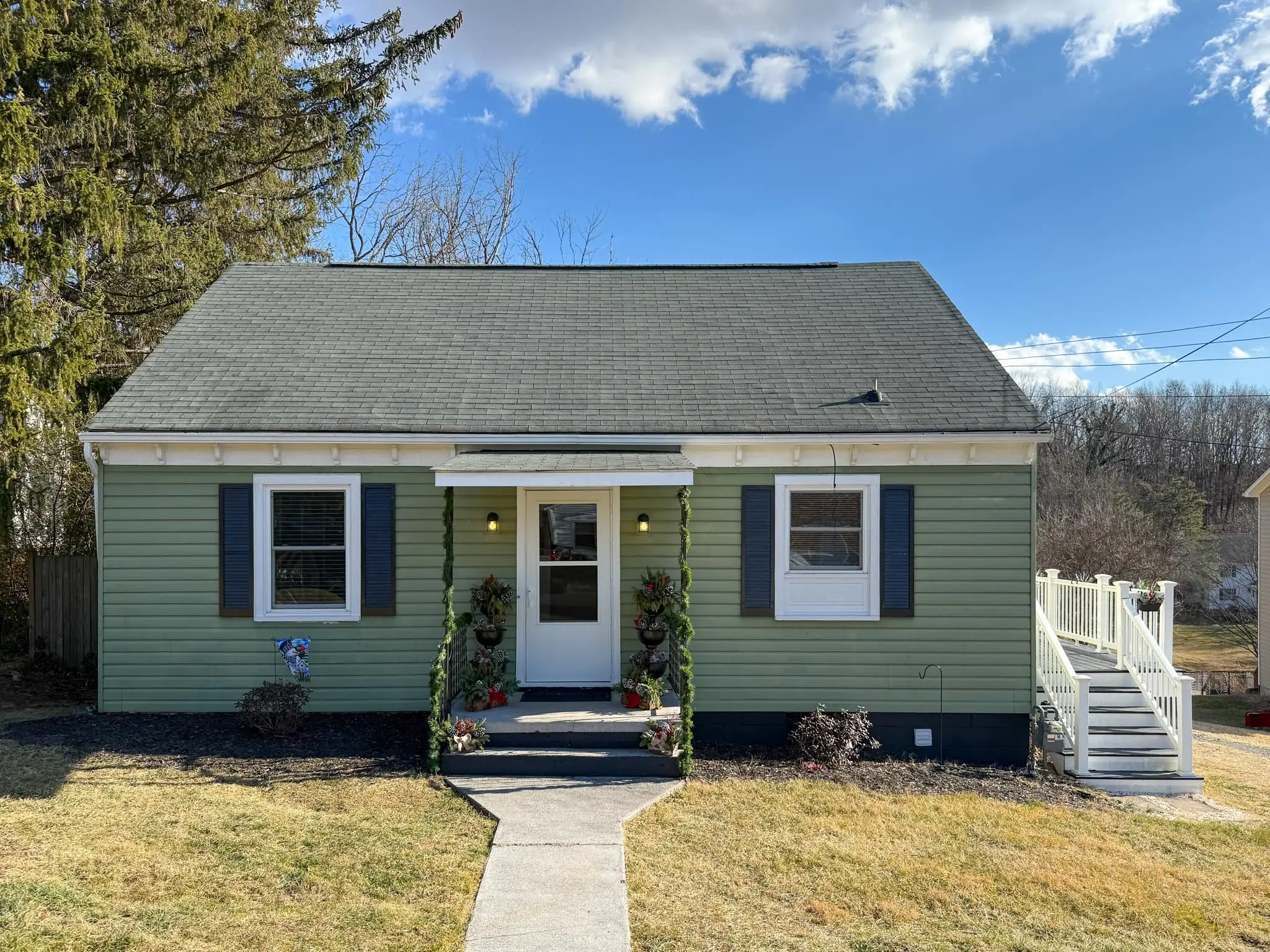 703 Monroe St, Staunton