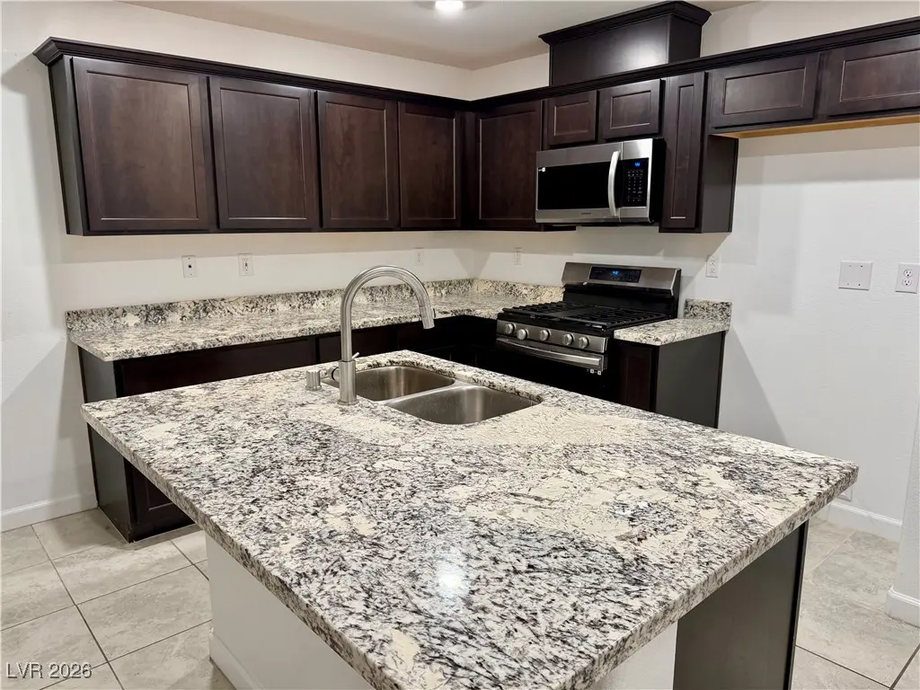 Photo of Listing #2746462