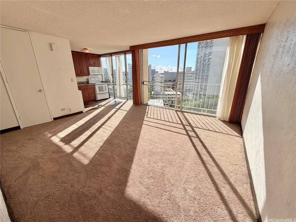 1702 Kewalo Street # 808, Honolulu