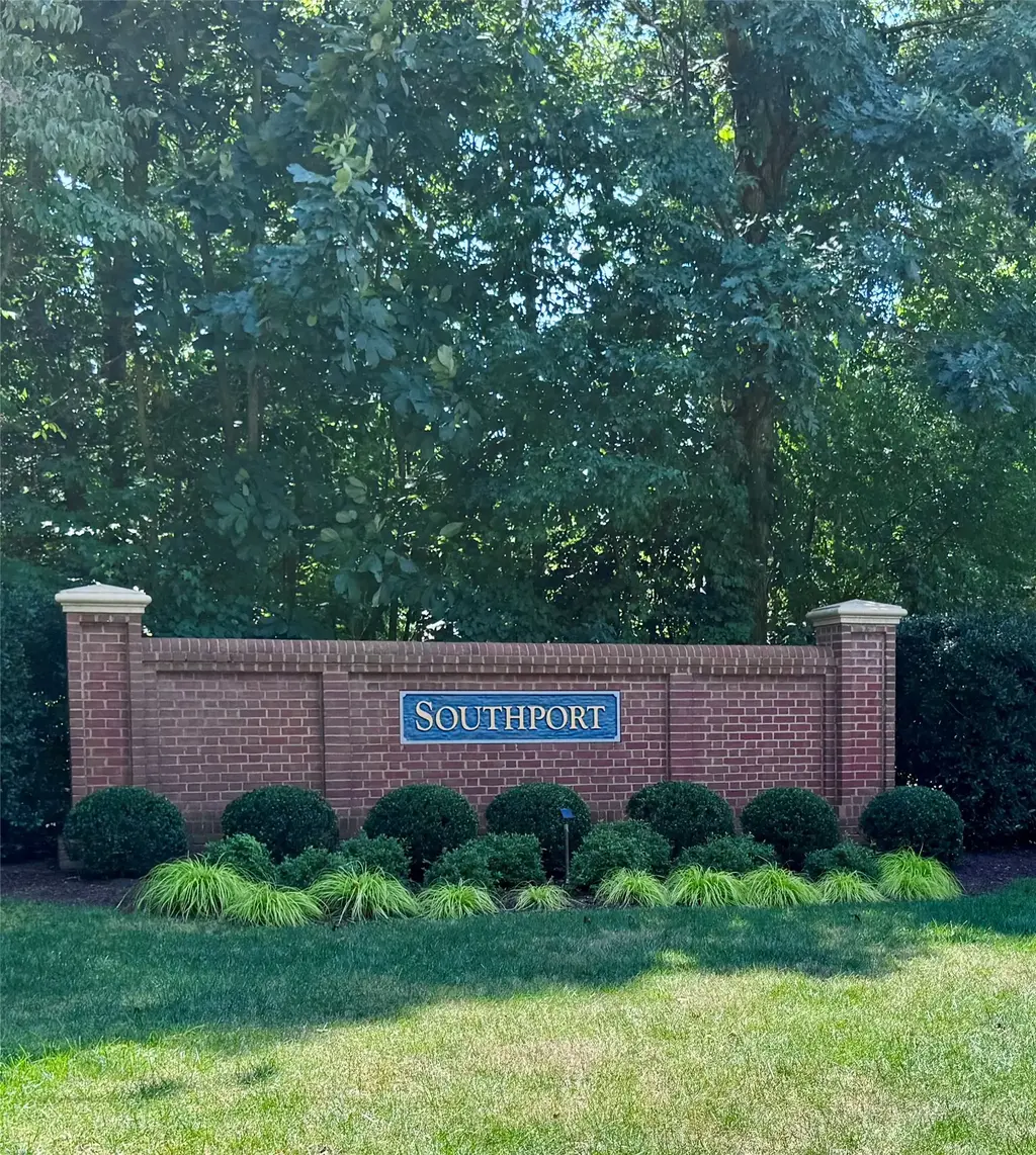 170 Southport, Williamsburg