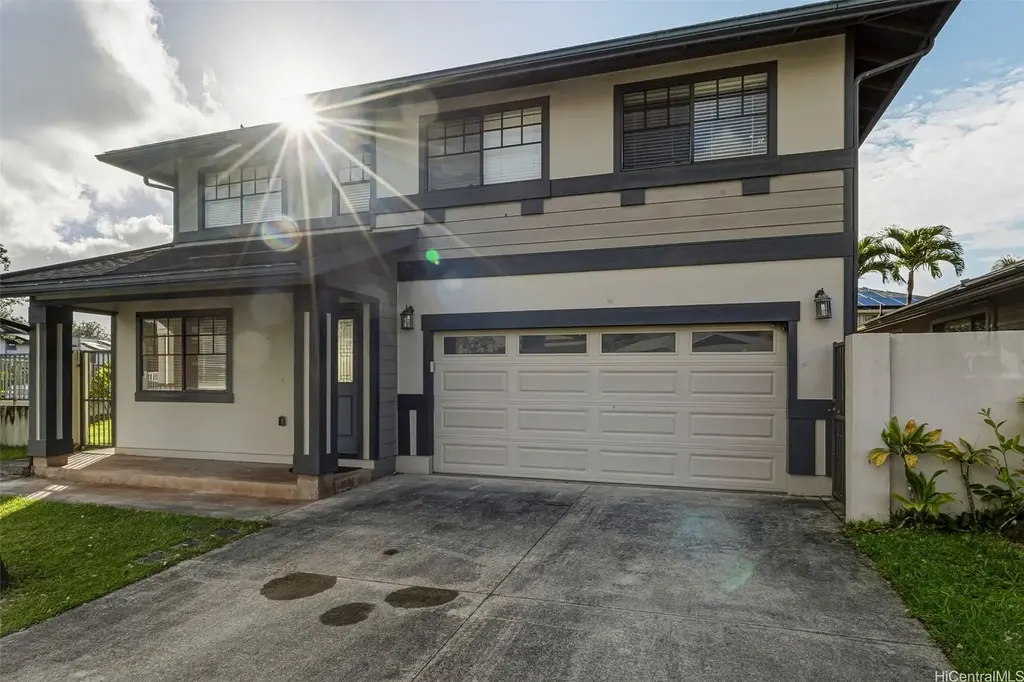95-1017 Haulelau Street, Mililani