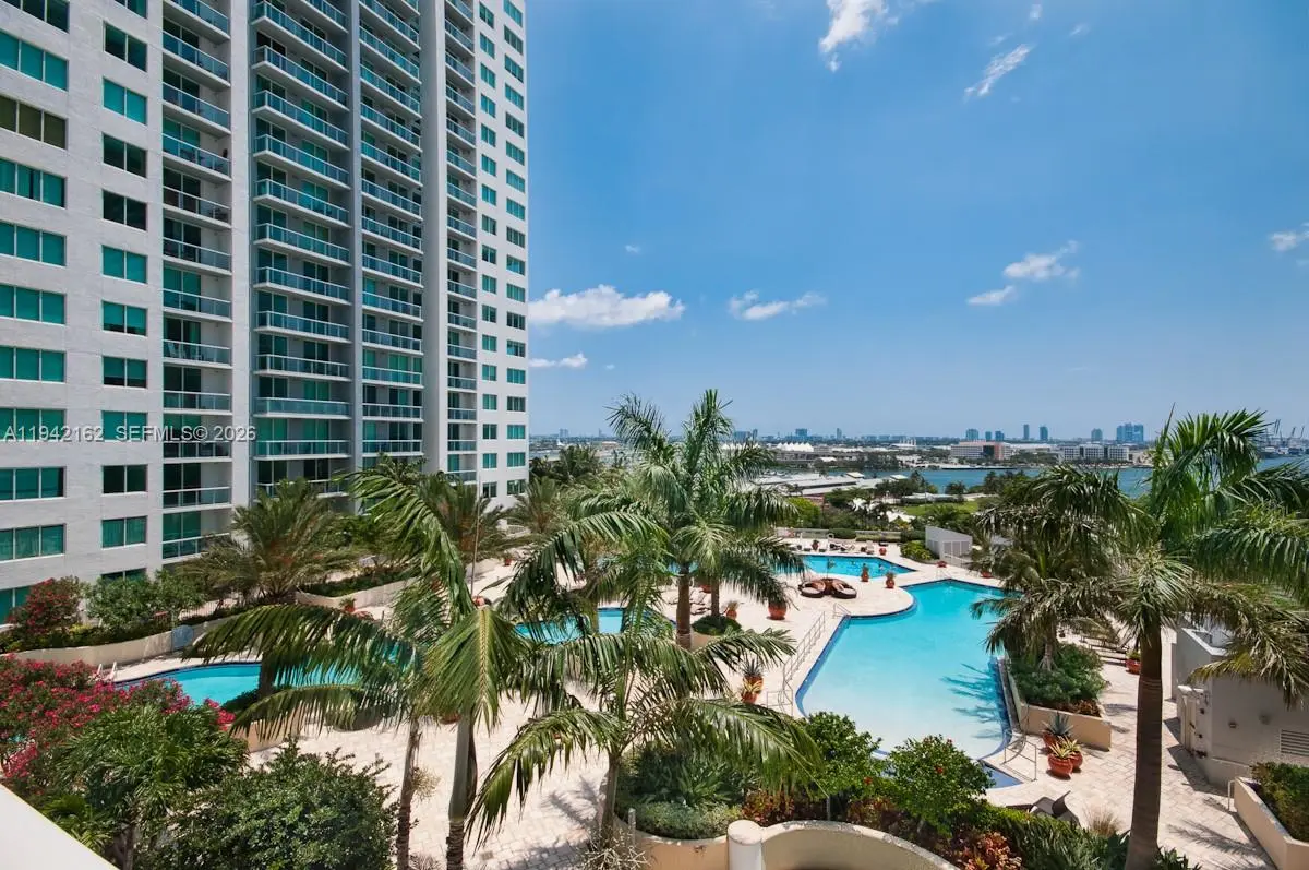 Photo of Listing #A11942162