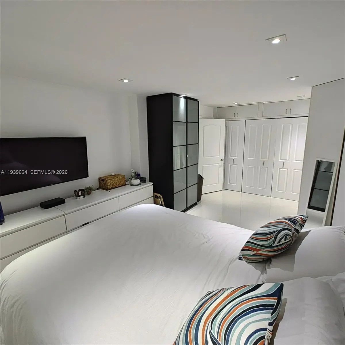 Photo of Listing #A11939624