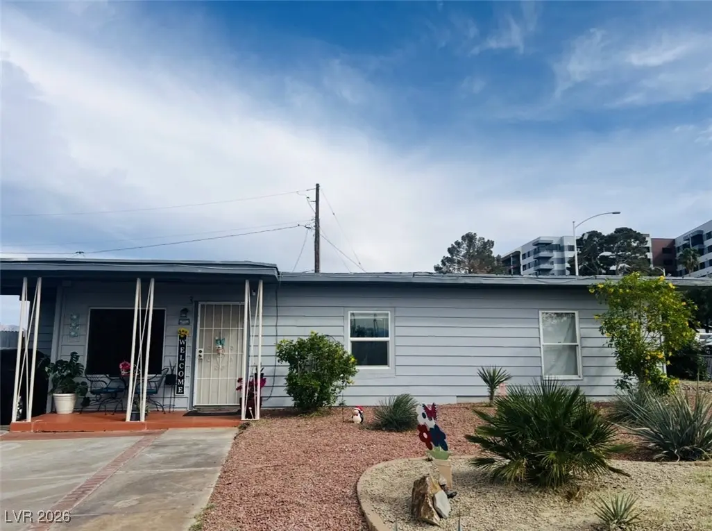 Photo of Listing #2745612