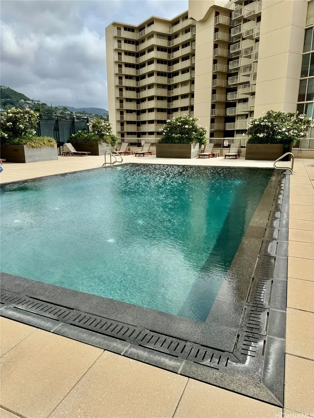 1717 Mott Smith Drive # 403, Honolulu