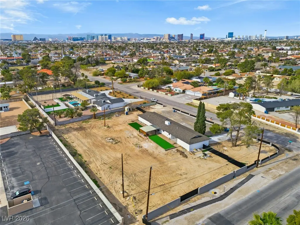 Photo of Listing #2745976