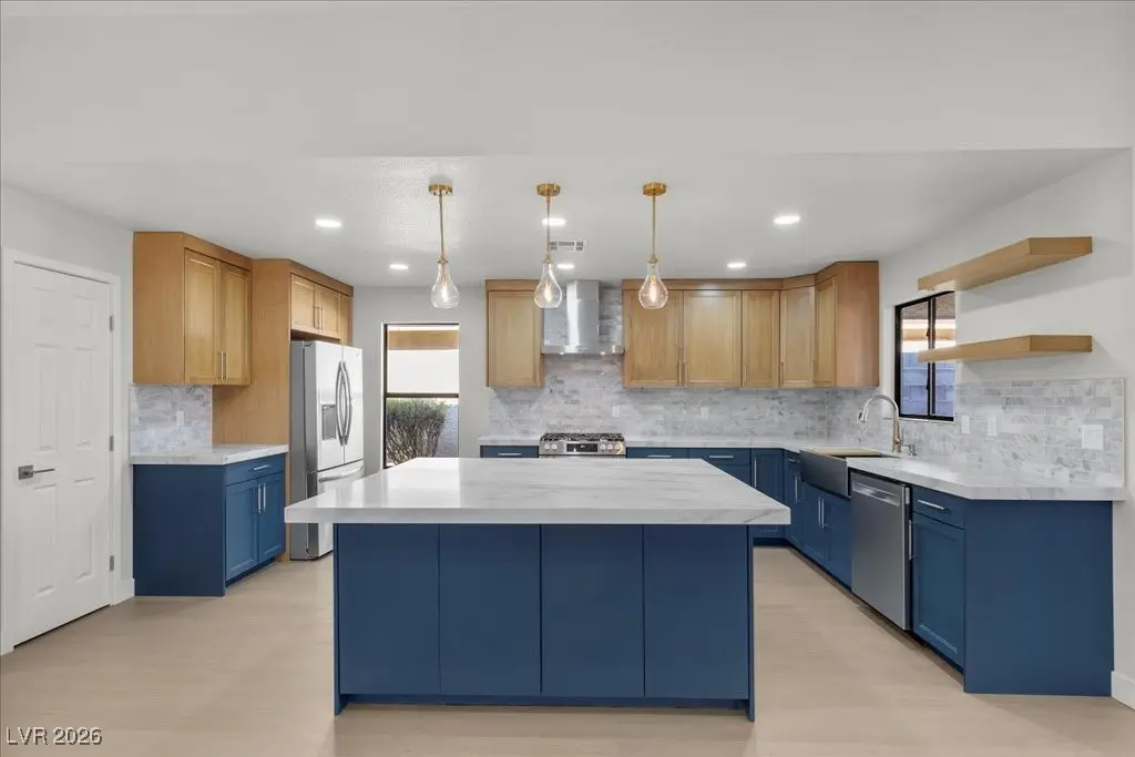 Photo of Listing #2746182