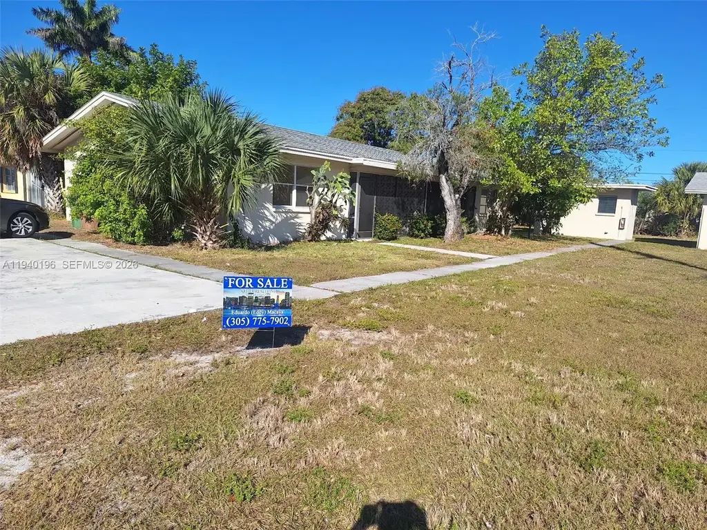 245 E Parkway, Other