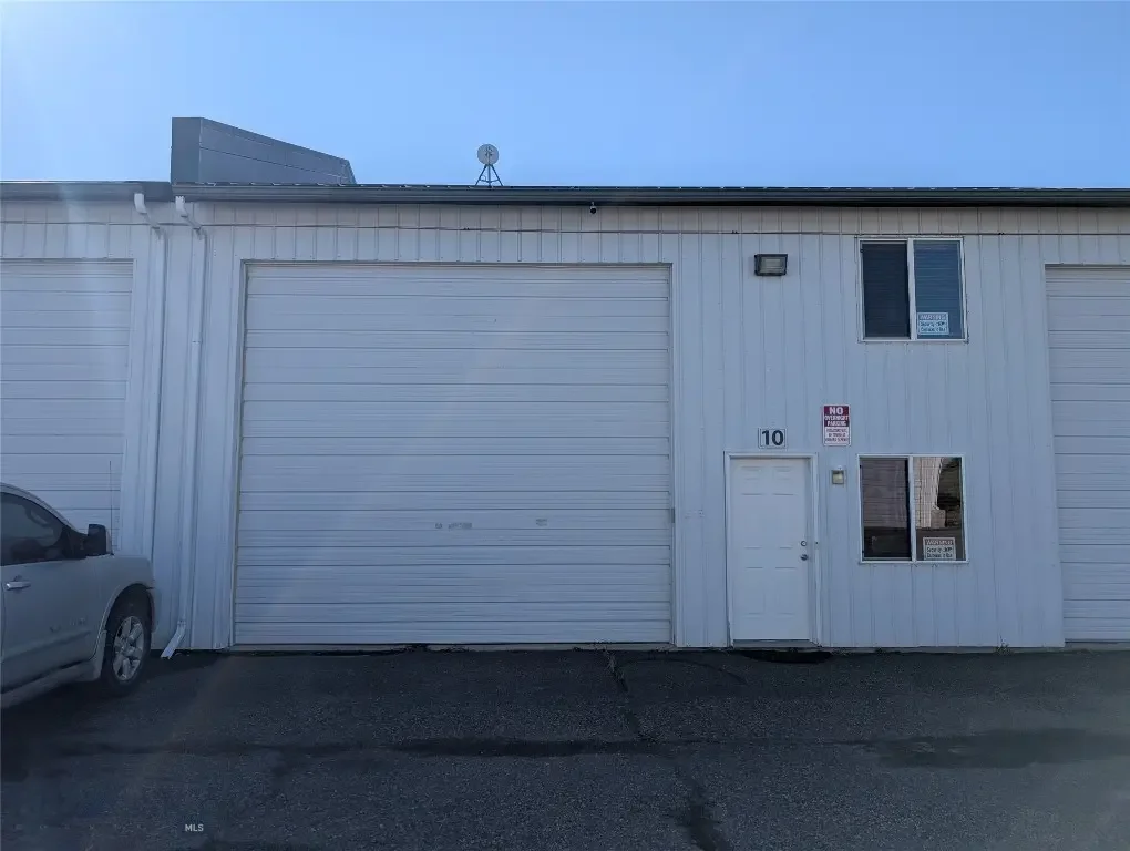 170 Andrea Drive 10, Belgrade