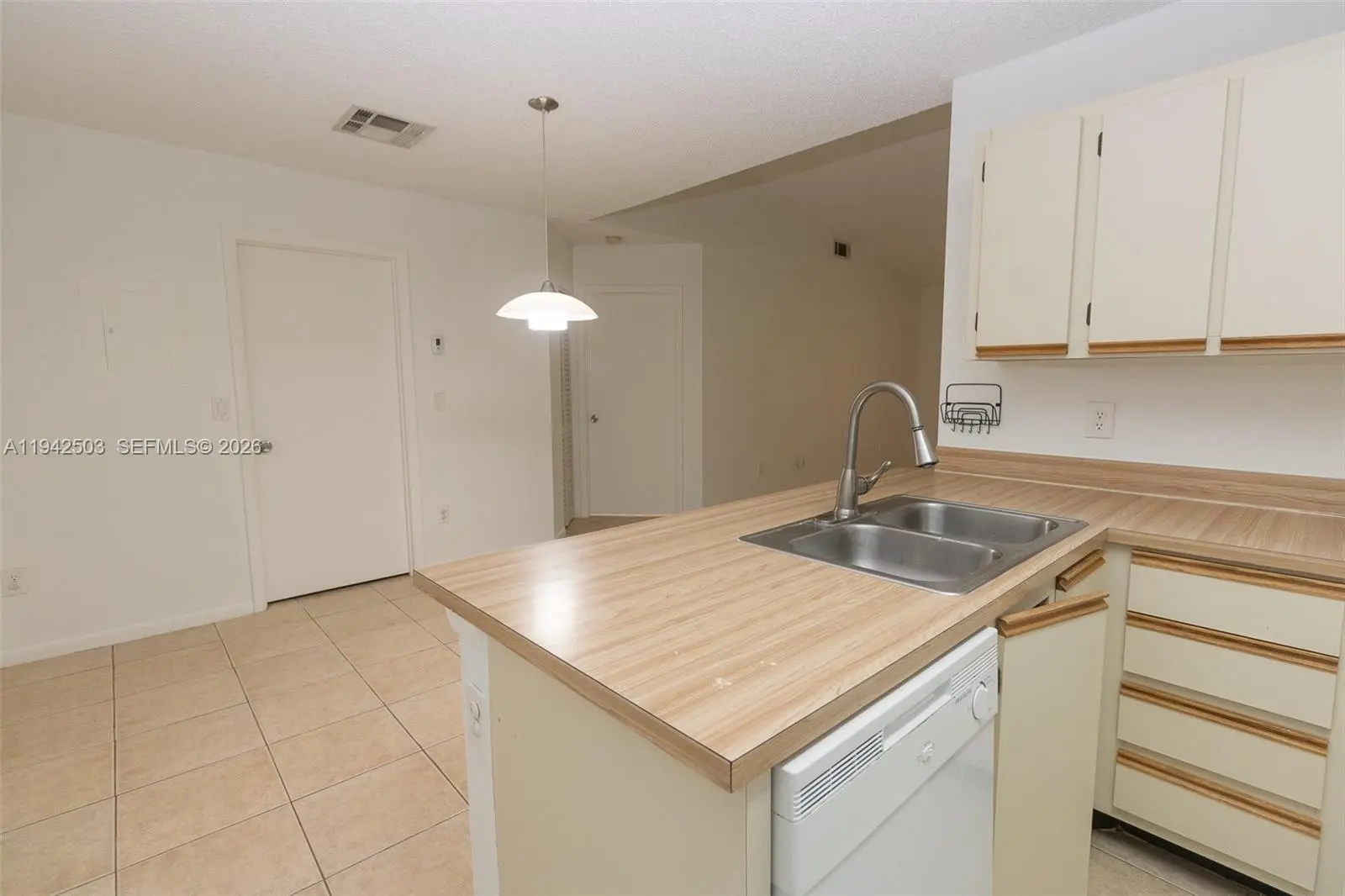 Photo of Listing #A11942503