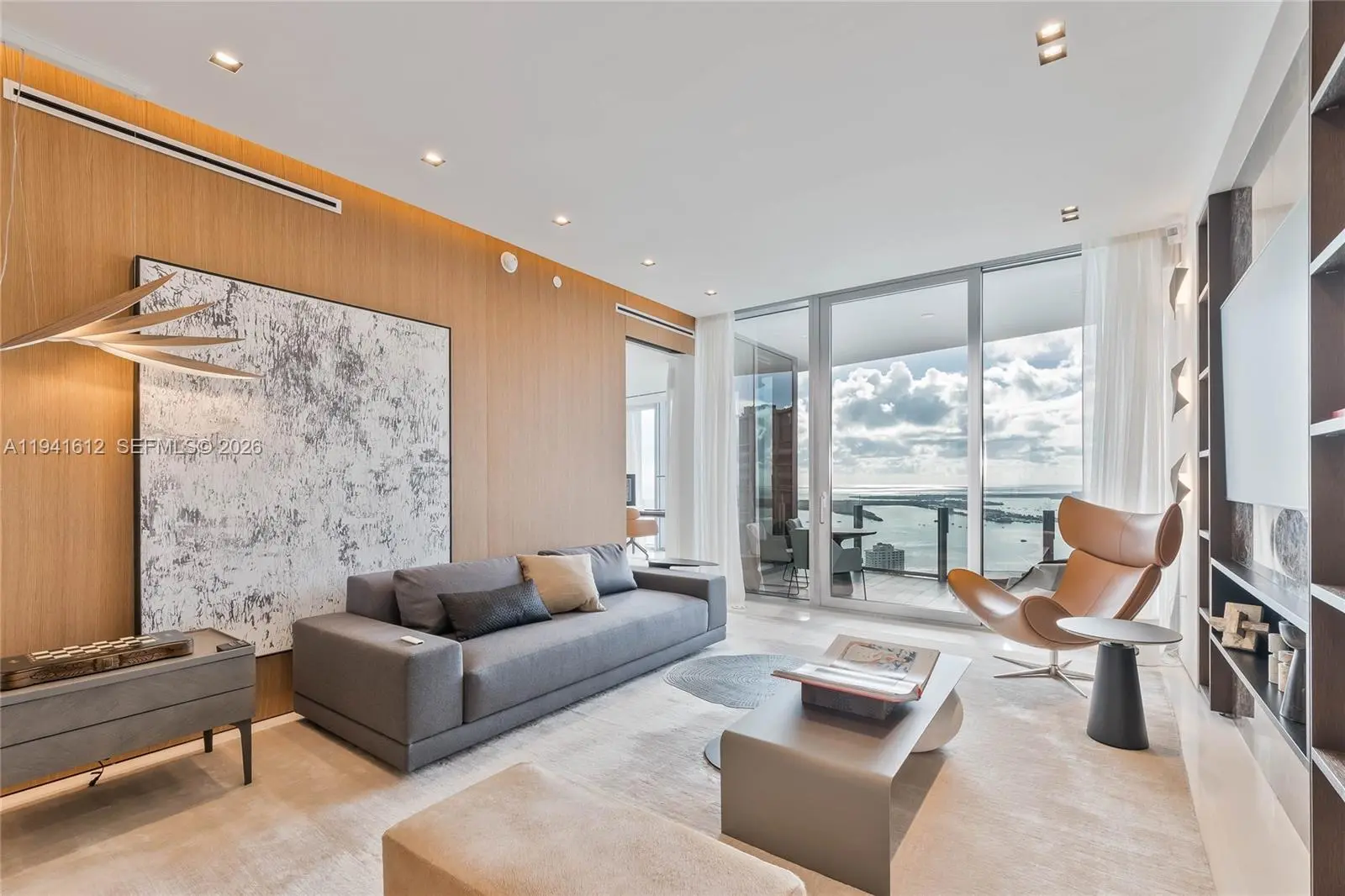 Photo of Listing #A11941612