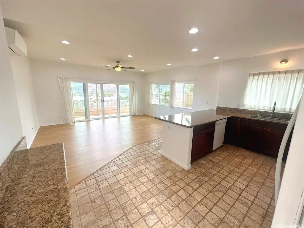 232 Hanakoa Place # A, Honolulu