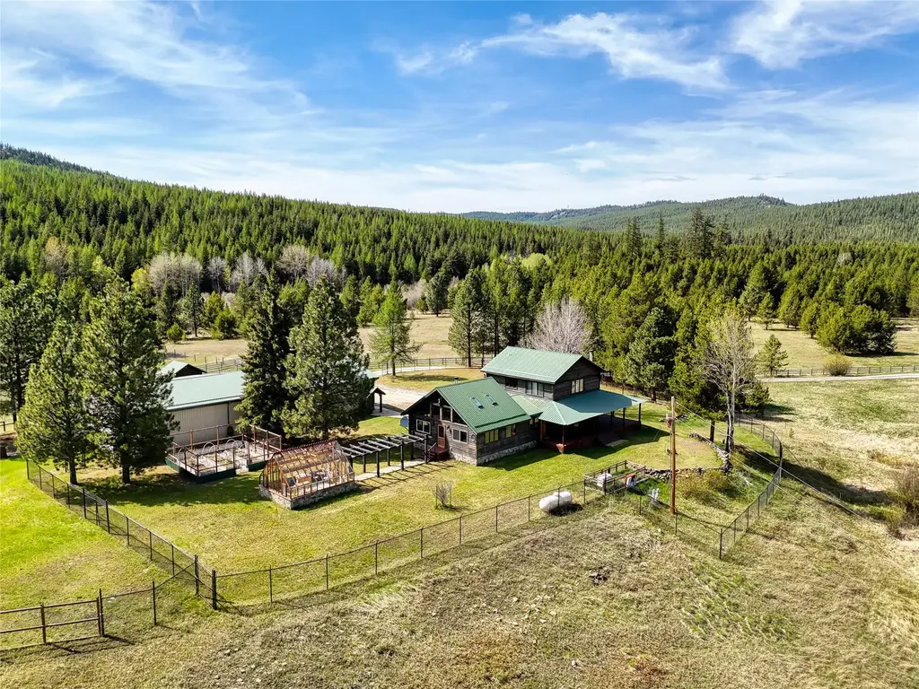 8240 Island Lake Road, Marion