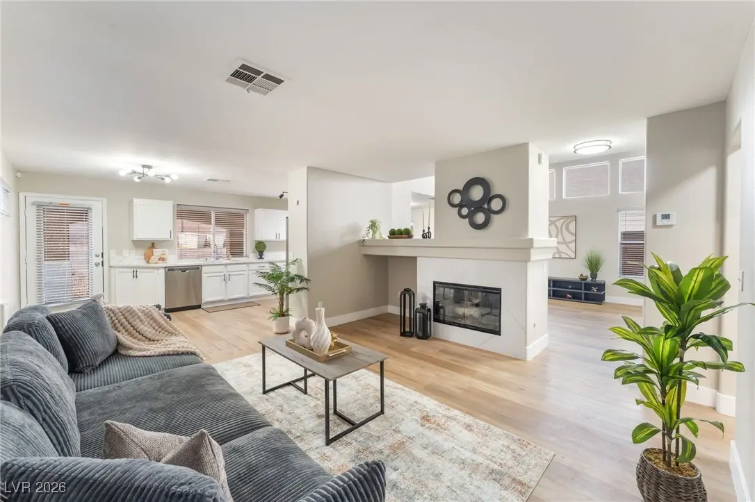 Photo of Listing #2744866