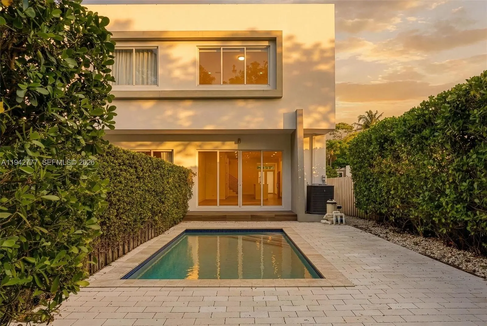 Photo of Listing #A11942777