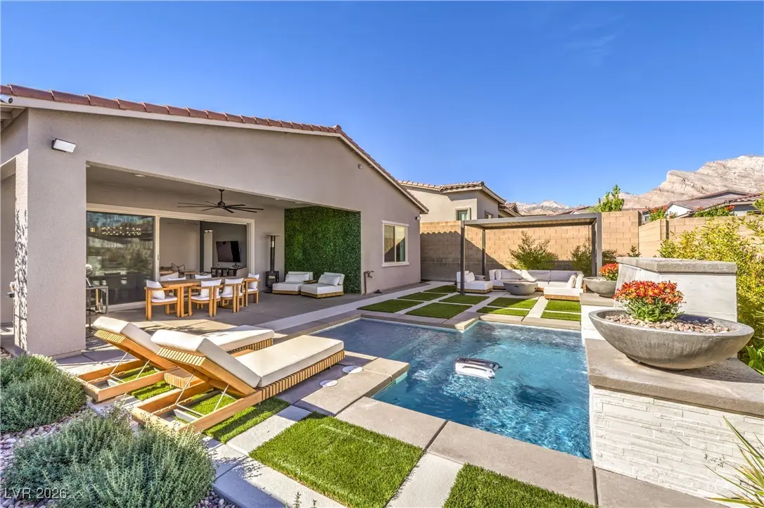 Photo of Listing #2746147