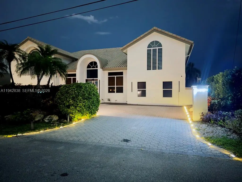 Photo of Listing #A11942838