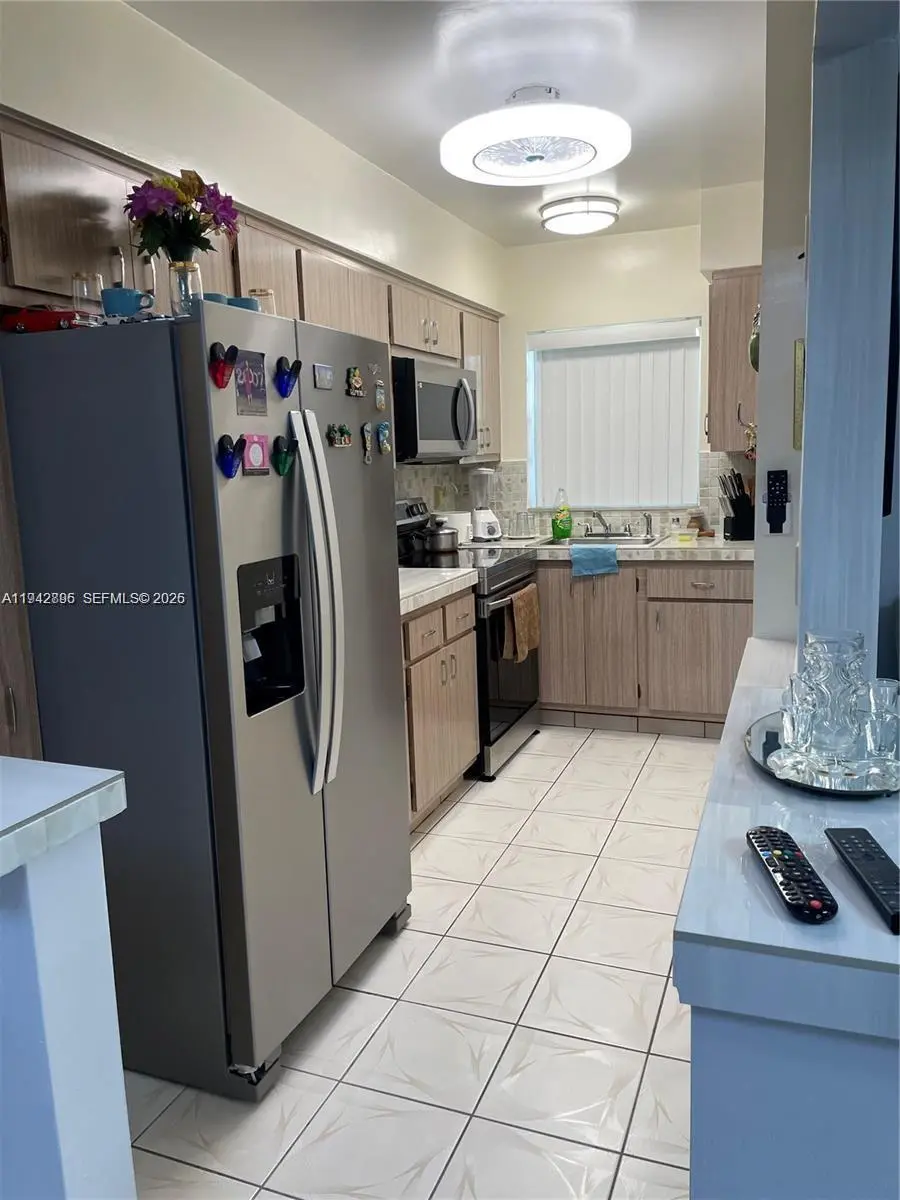 Photo of Listing #A11942896