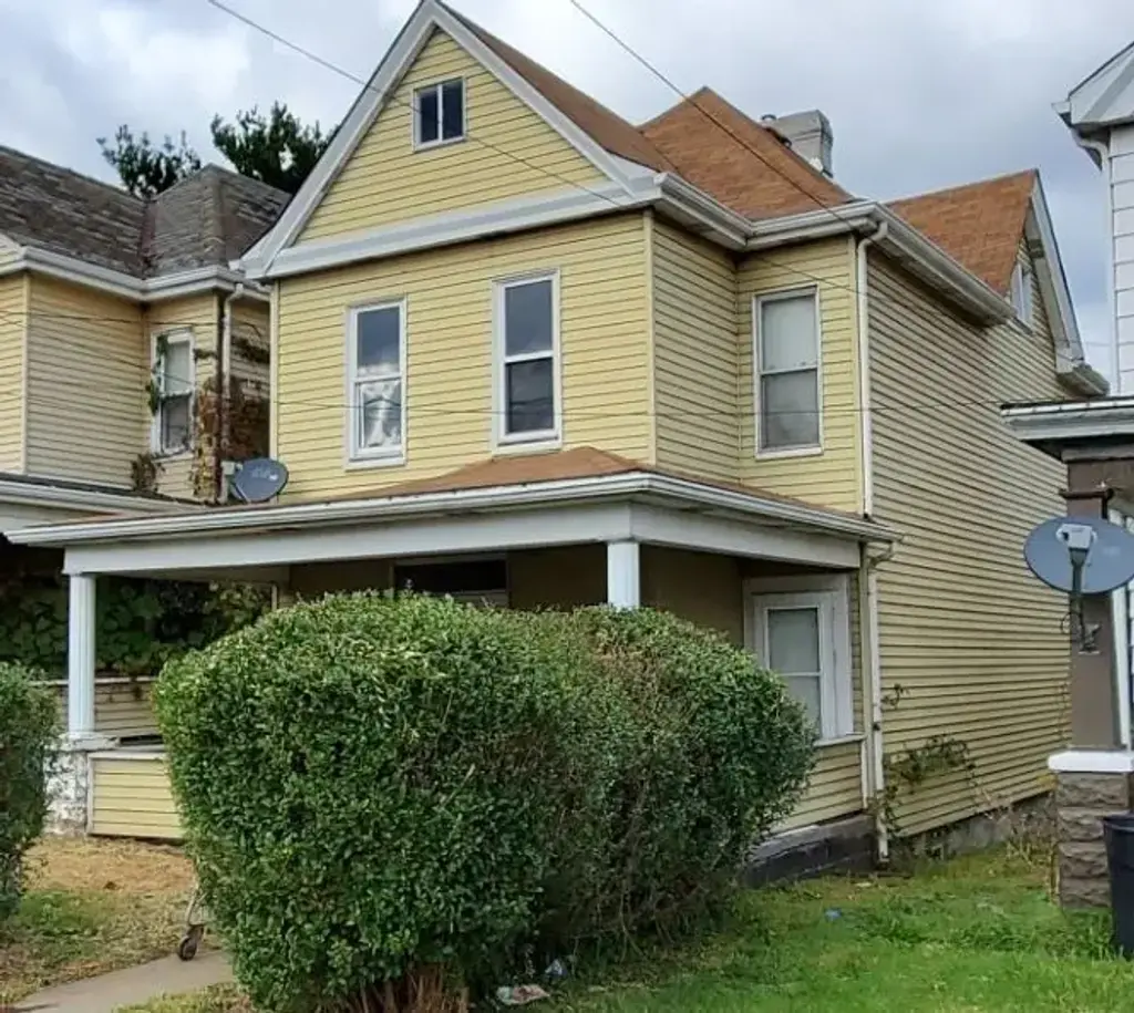 631 Reed Avenue , Monessen