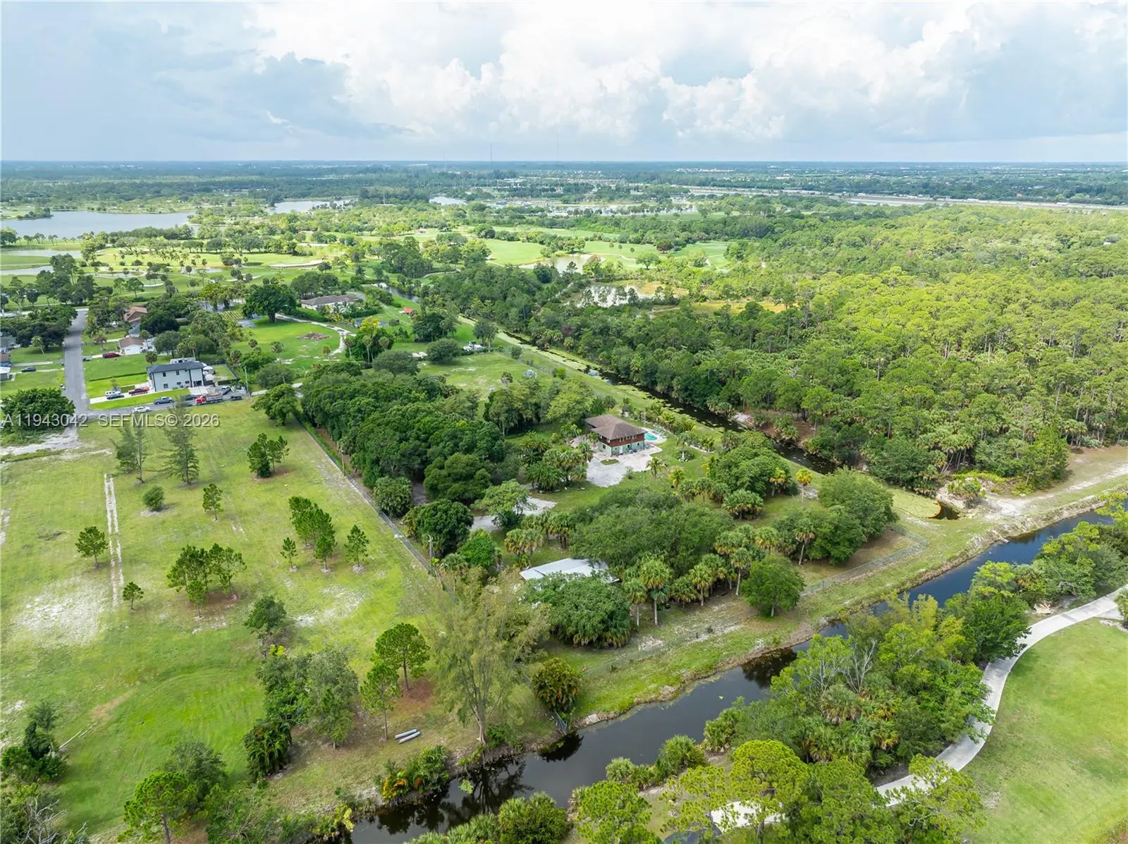 Photo of Listing #A11943042