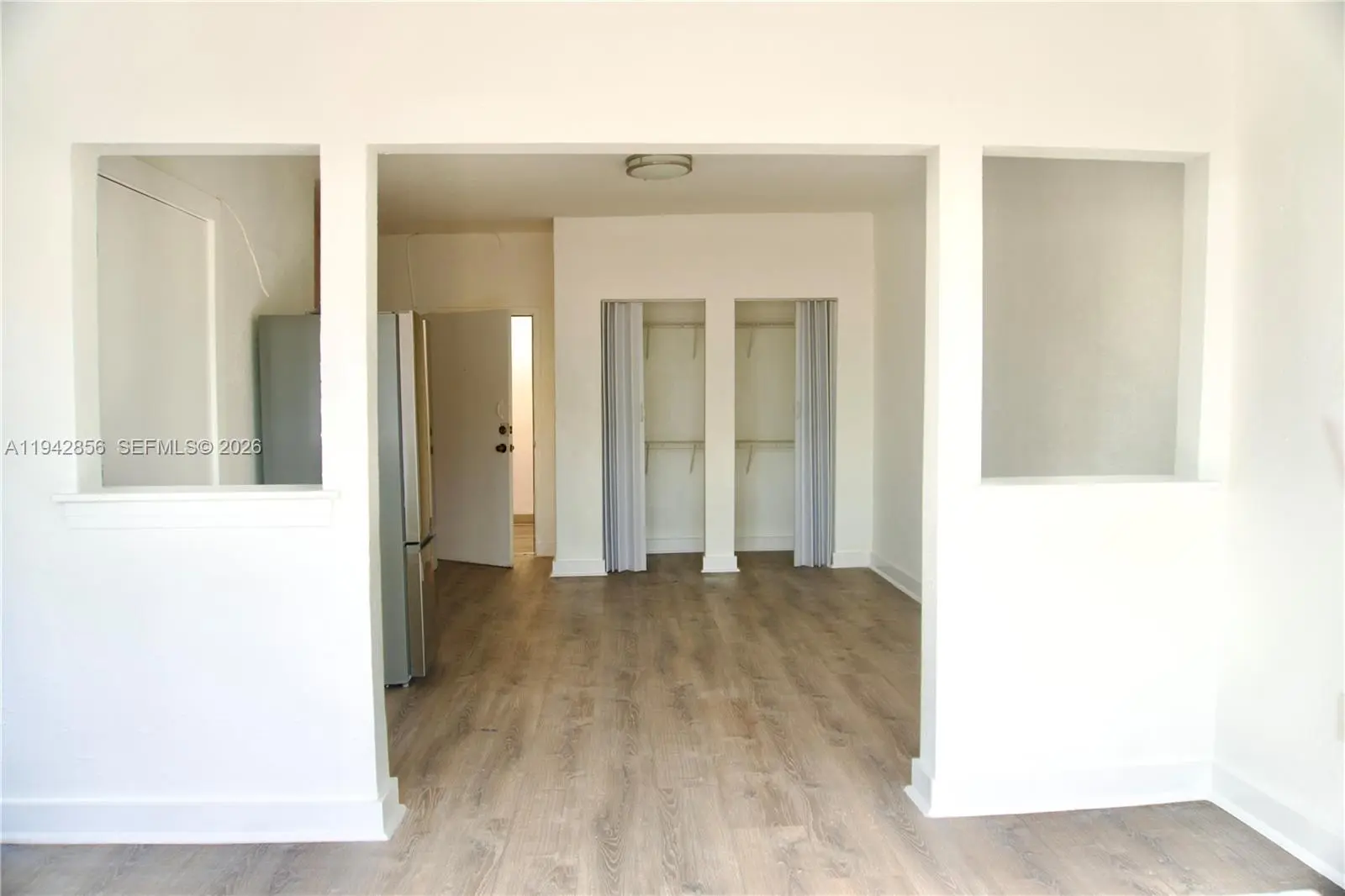 Photo of Listing #A11942856