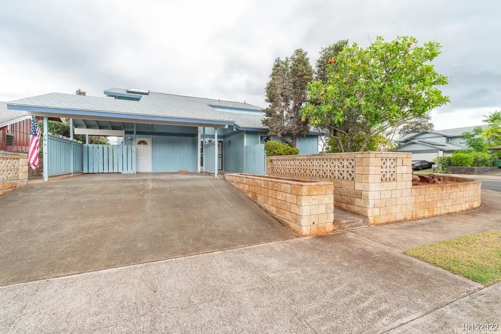 94-656 Hikianalia Place, Mililani