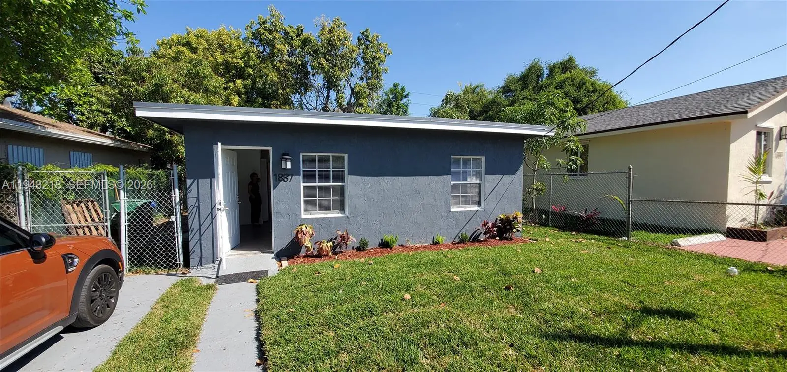 Photo of Listing #A11943218