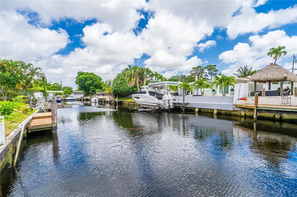 2430 Key Largo Lane, Fort Lauderdale