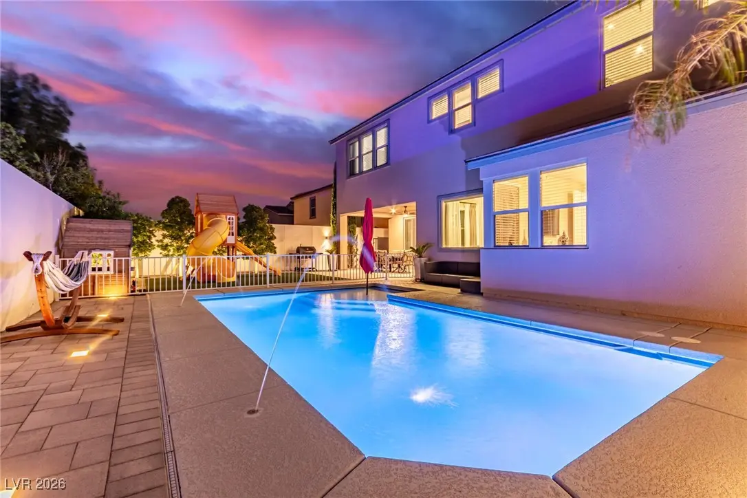 Photo of Listing #2747040