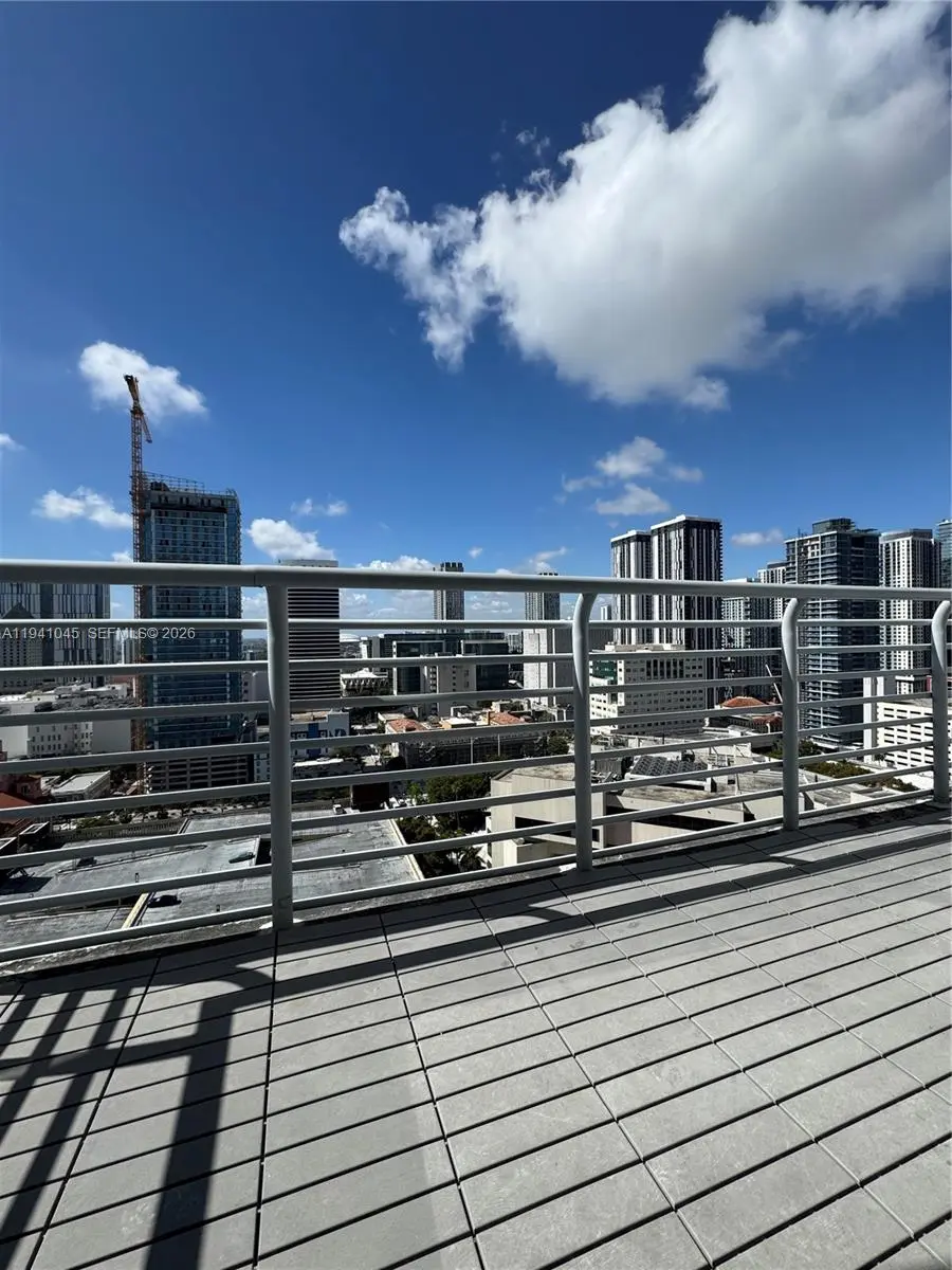 Photo of Listing #A11941045