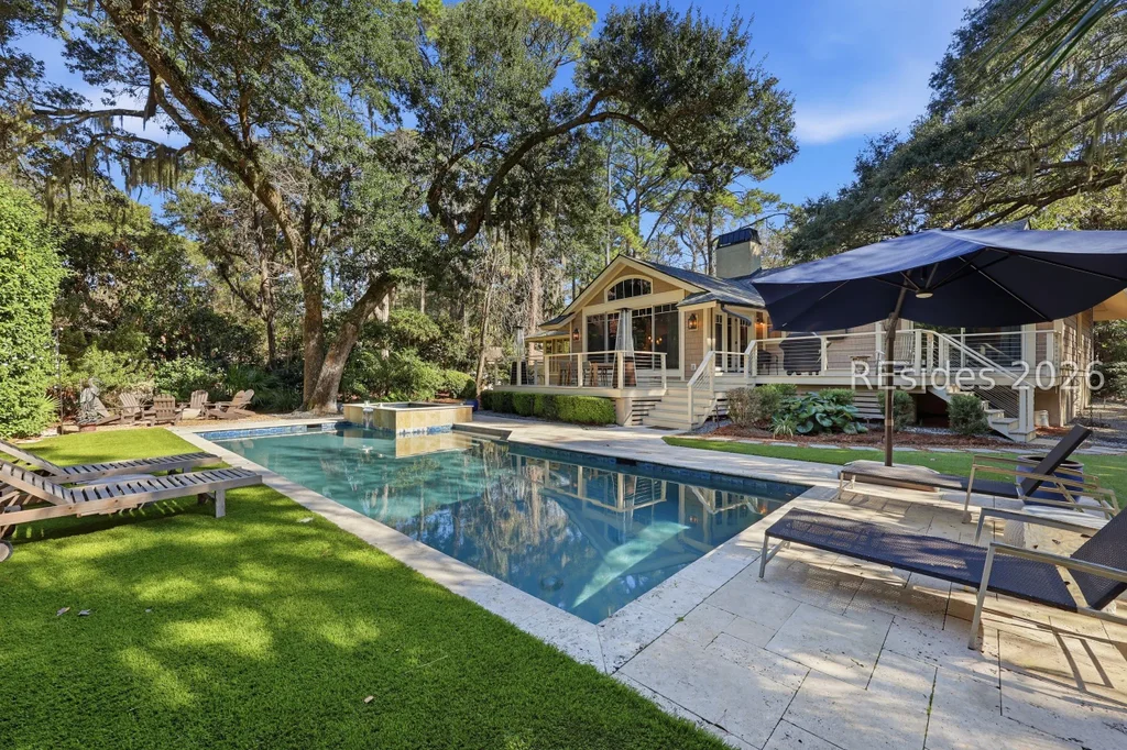 6 Greenwood Court, Hilton Head Island