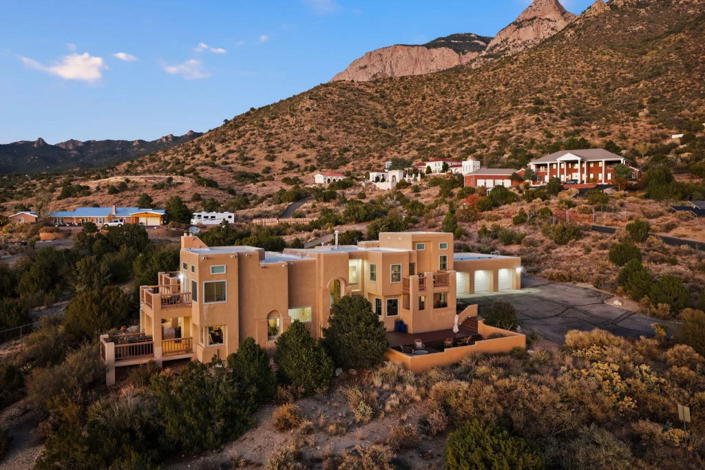 18 Tierra Monte Street Ne, Albuquerque