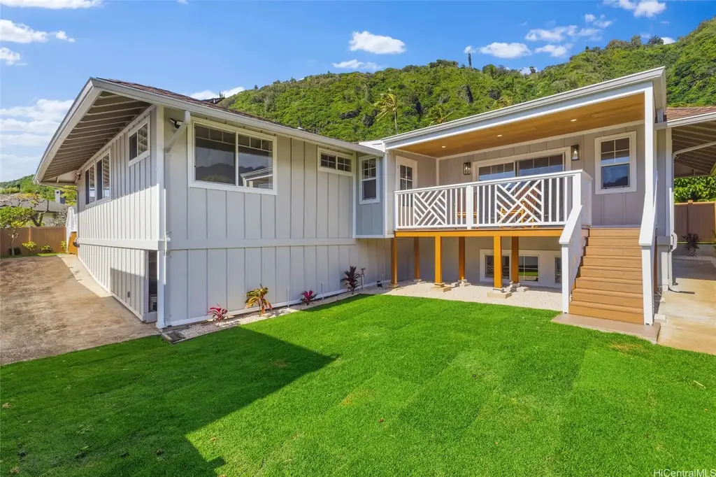 2548 Olopua Street, Honolulu