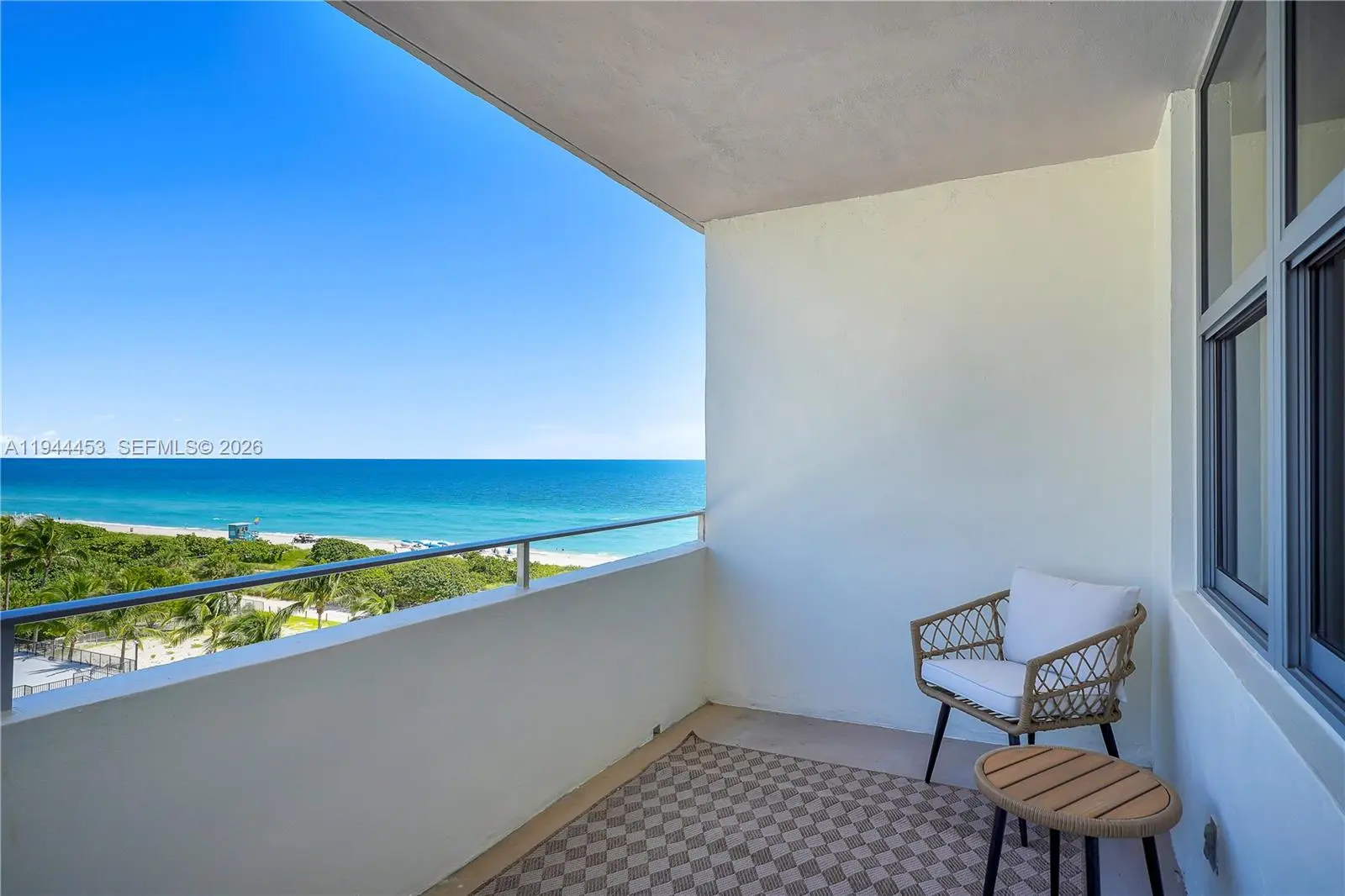 Photo of Listing #A11944453