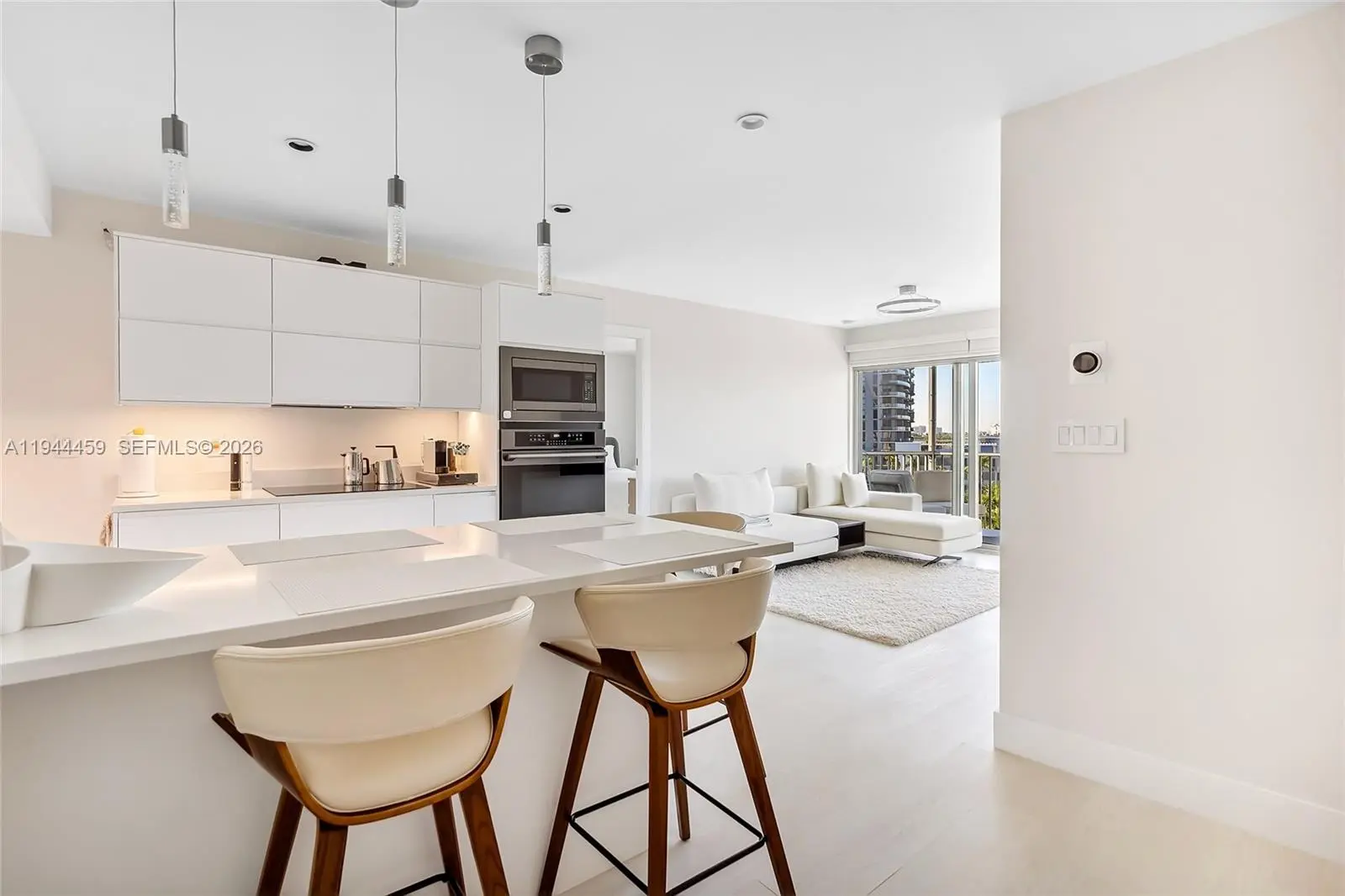 Photo of Listing #A11944459