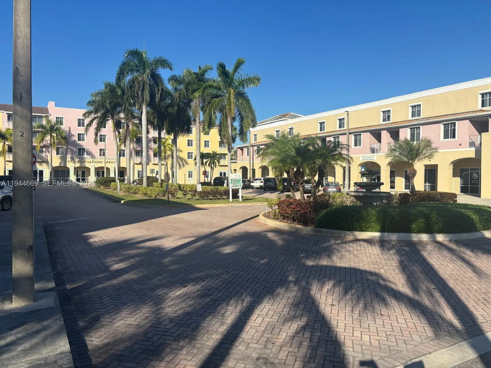 Photo of Listing #A11944669