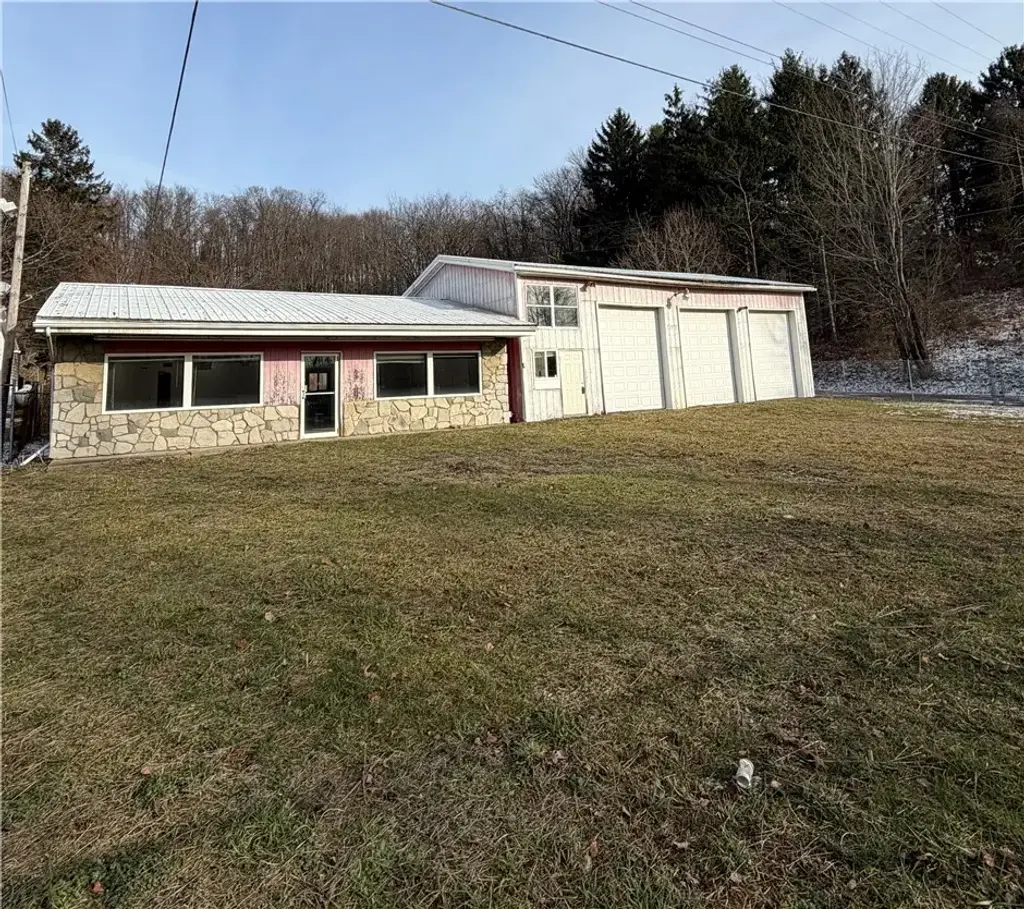 12412 Us Route 422, Kittanning